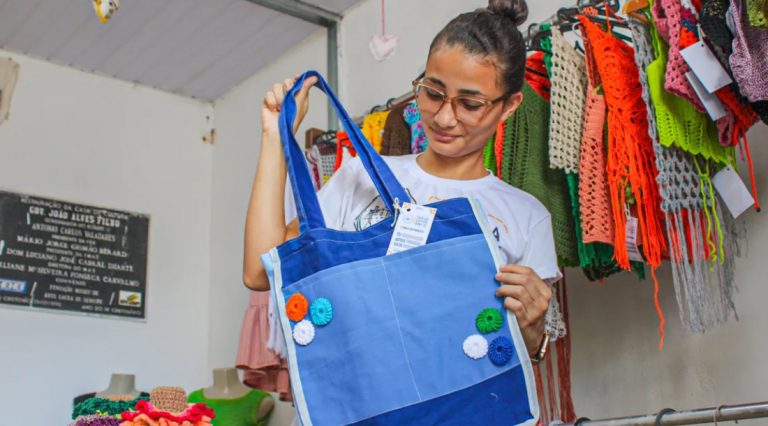 Deso realiza ação sustentável com uniformes inutilizados e potencializa desenvolvimento socioeconômico